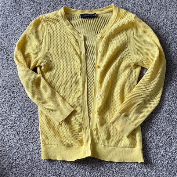 The Limited Yellow Cardigan - Picture 3 of 5